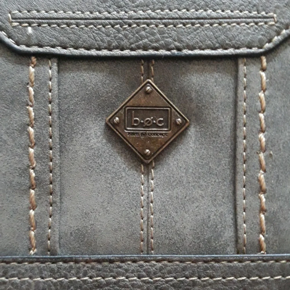 *Host Pick*b.o.c pretty wristlet - Picture 2 of 16